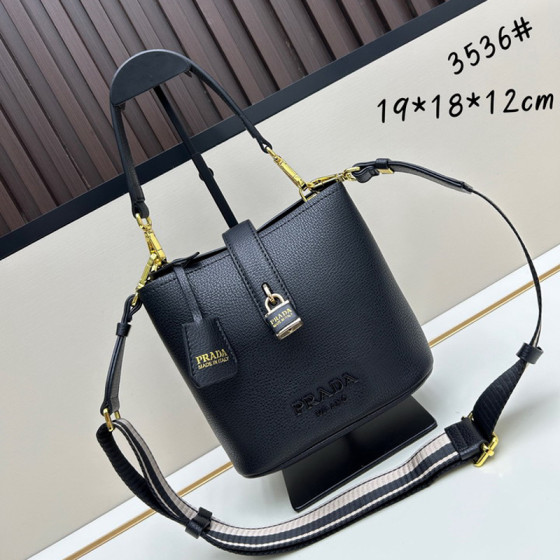 Prada 3536 19x18x12cm jj